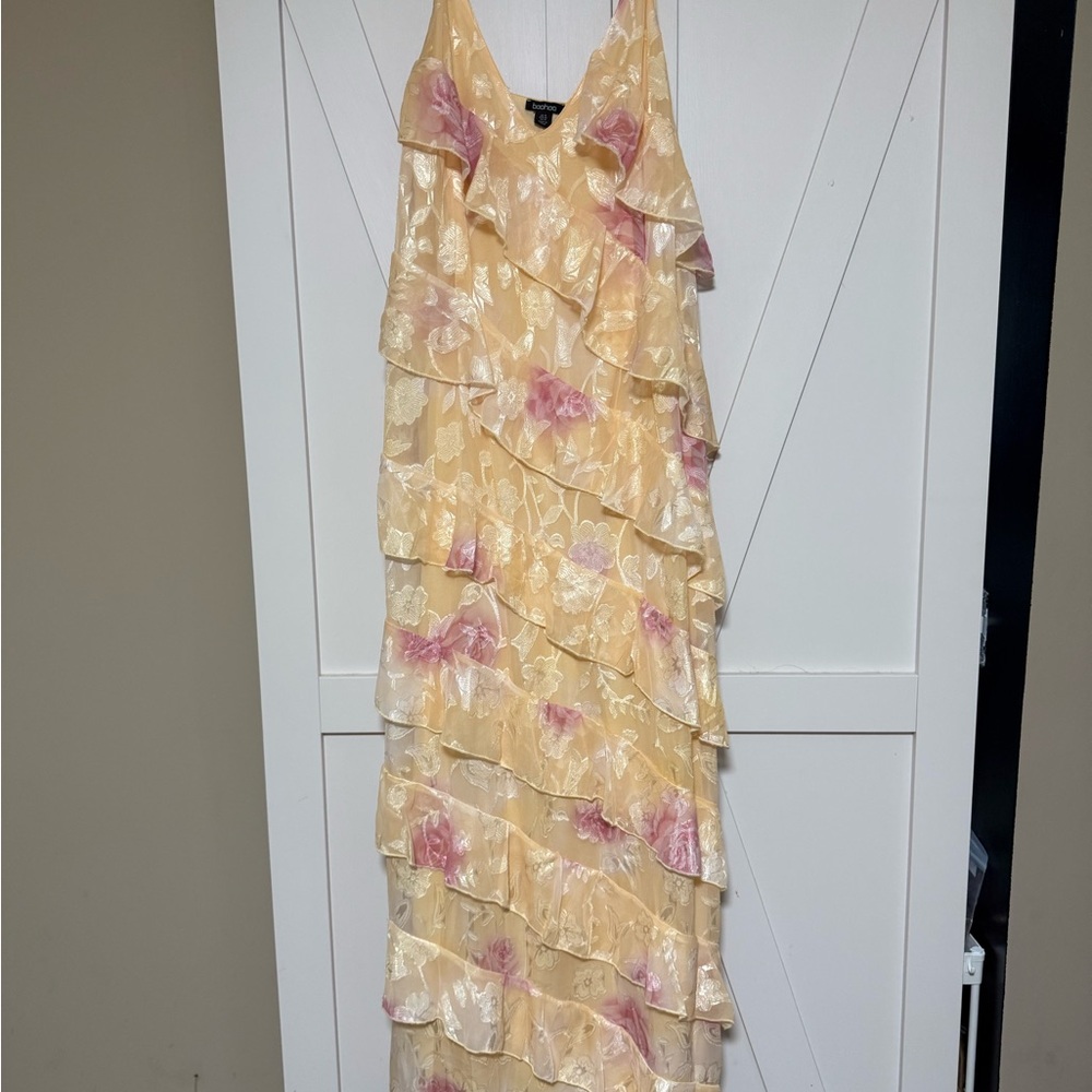 Boohoo Layered Floral Dress in Cream and Pink